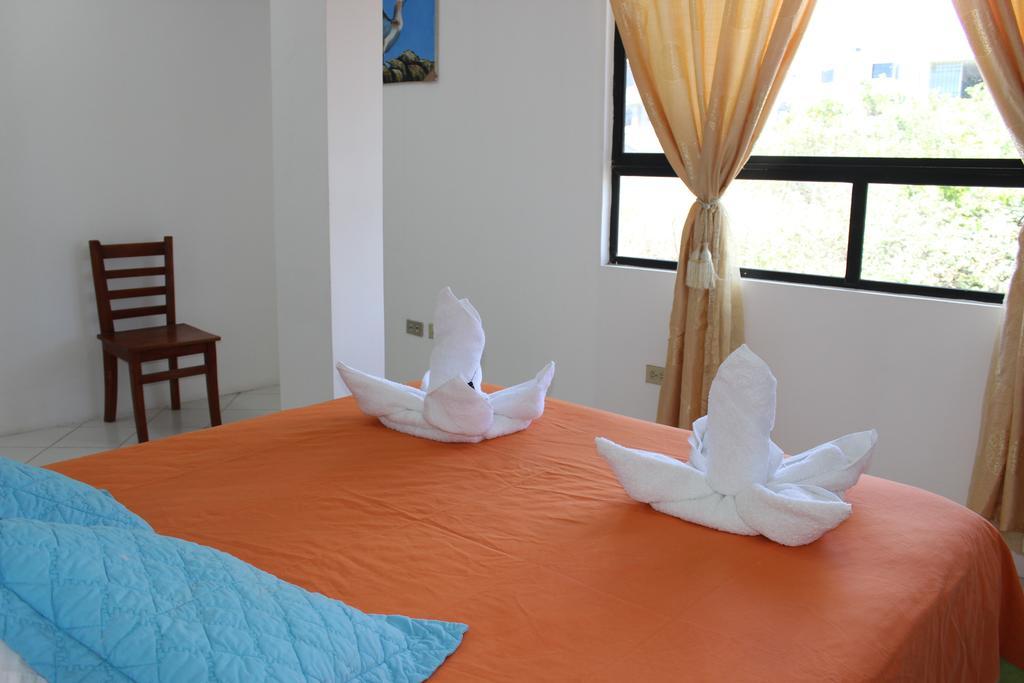 The Island Home Puerto Ayora  Bagian luar foto